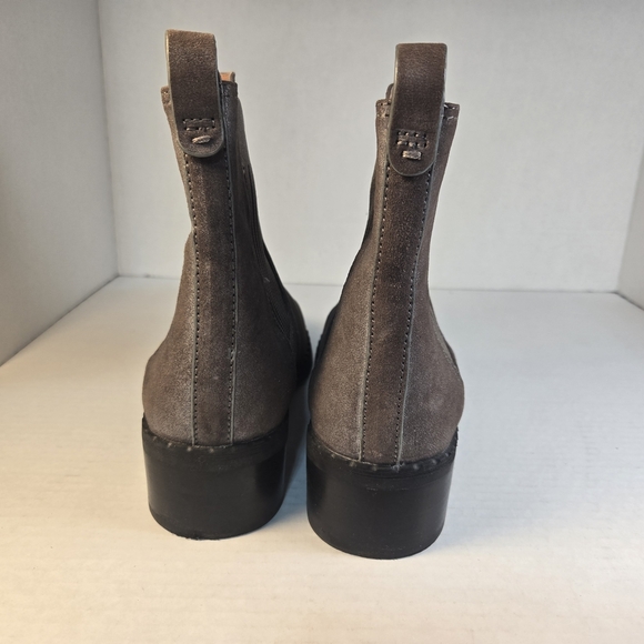 Gentle Souls By Kenneth Cole Brown Mineral Benton Elastic Chelsea Boots Sz 9M - Picture 3 of 8